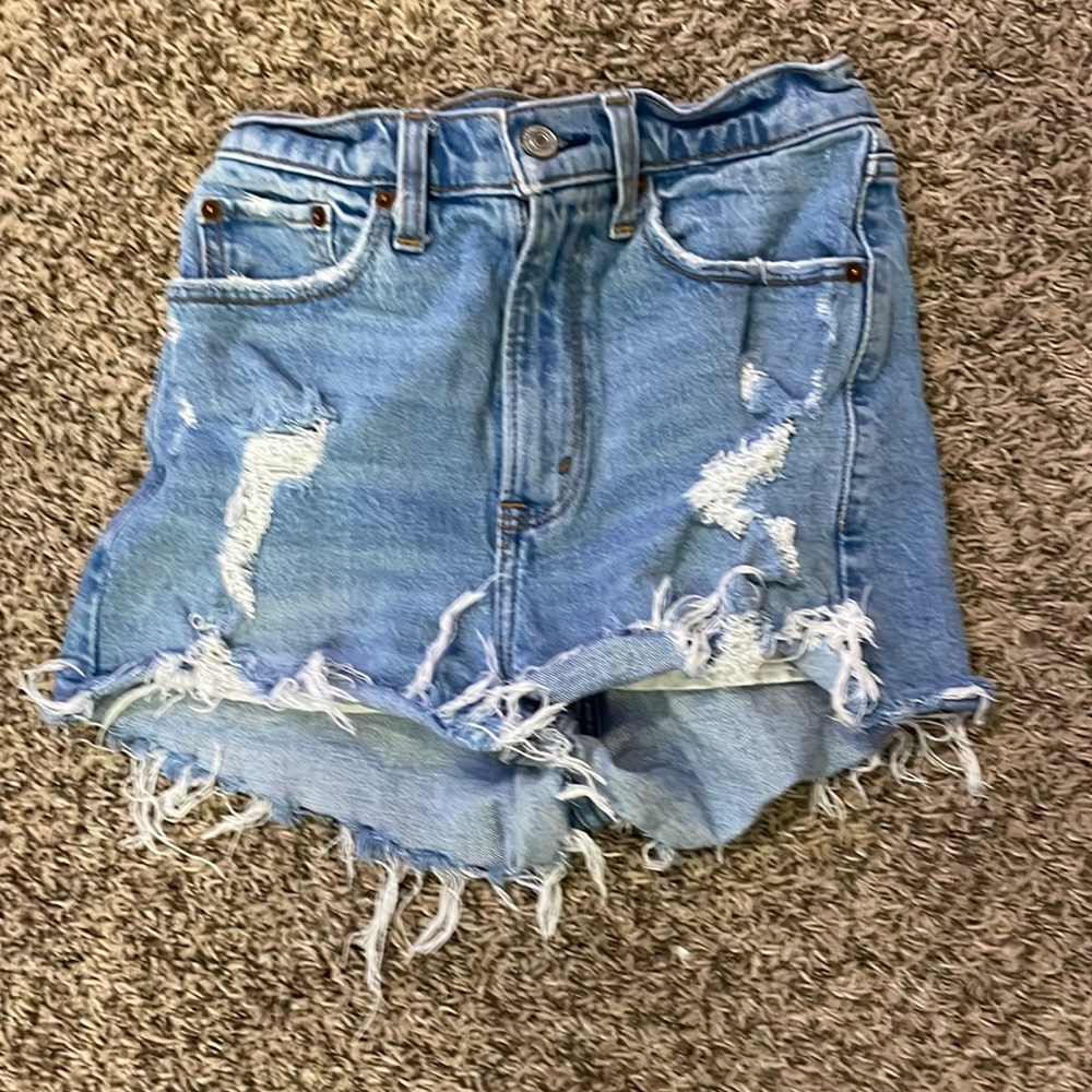 ambercrombie & fitch high rise mom shorts. size 24/00
